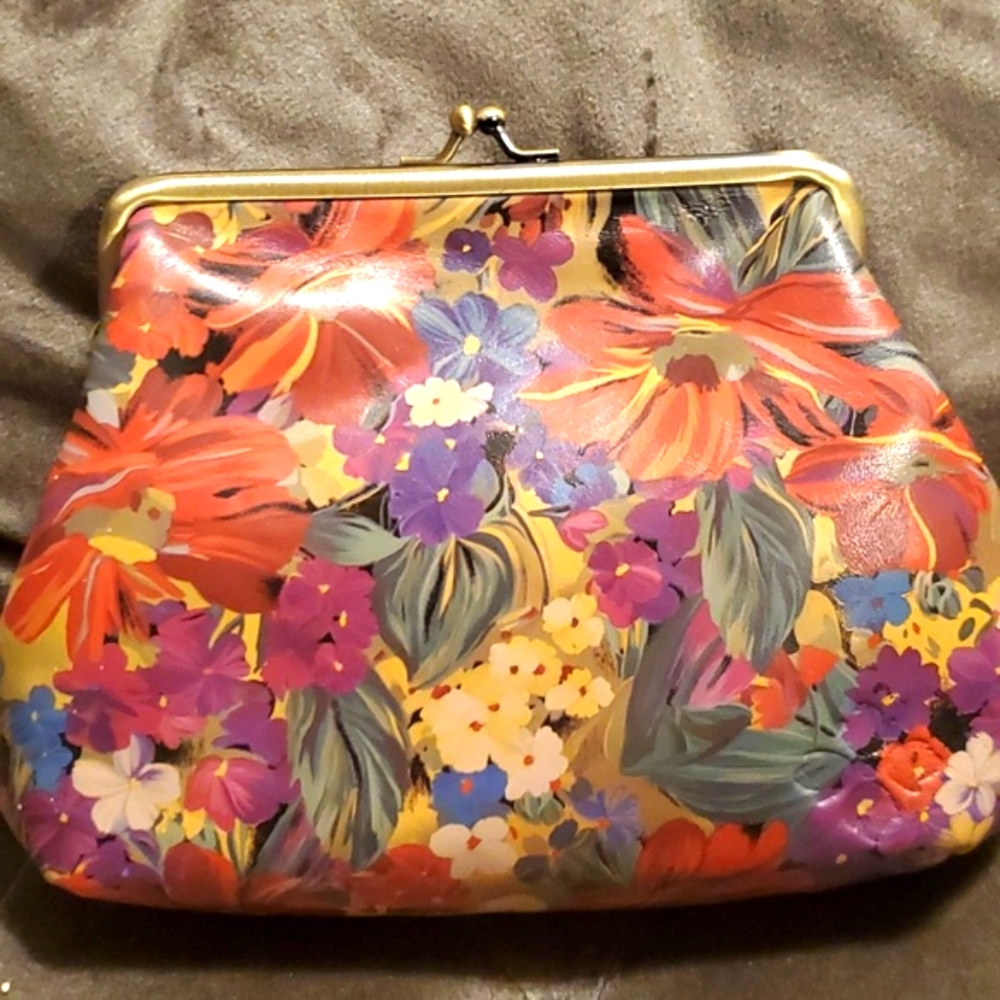 Purse or wallet